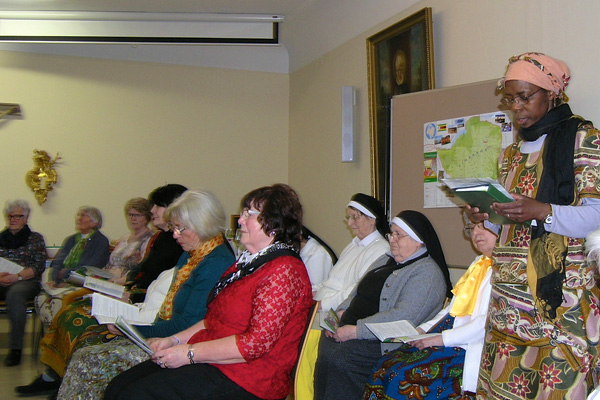 Sr. Alexia informiert